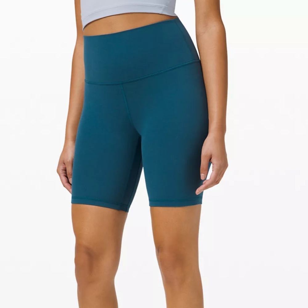 NWT Align Short 8” sz 6